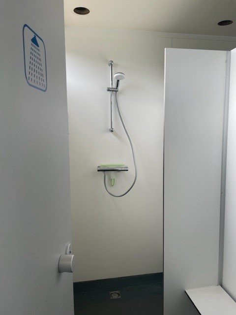 Aandegroenepapegaai sanitair 8